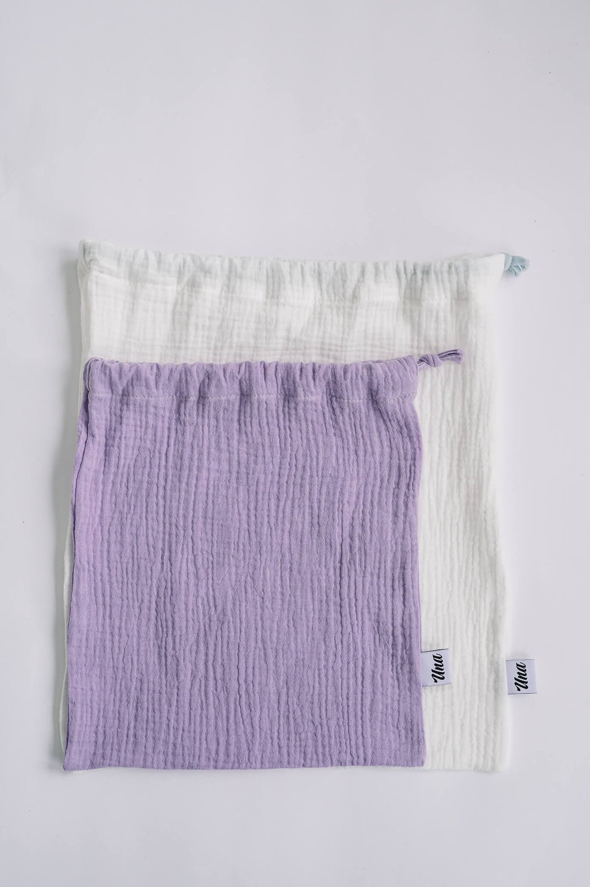 pussukka_pieni_lightlavender_iso_white.jpg