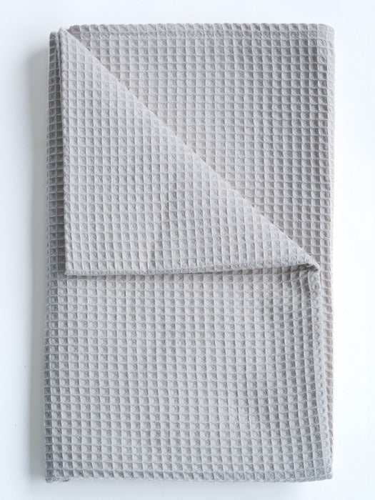 Hattara_M_Light_grey.jpg