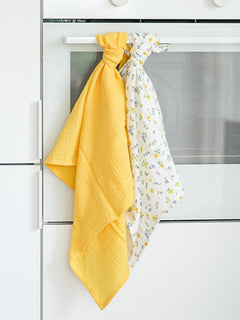 Tuotekuva_harso_soft_yellow_pastel_flowers.jpg