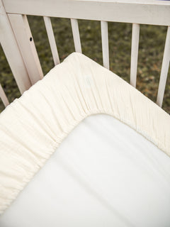Tuotekuva_pinnasangyn_aluslakana_ivory.jpg