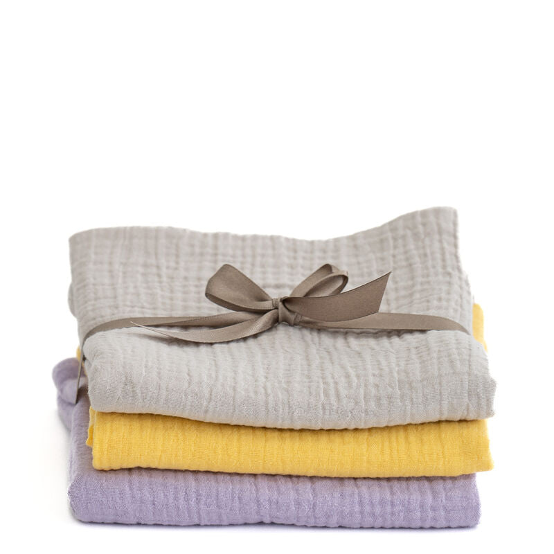 vauvalahja_colorful [light grey, soft yellow, light lavender]